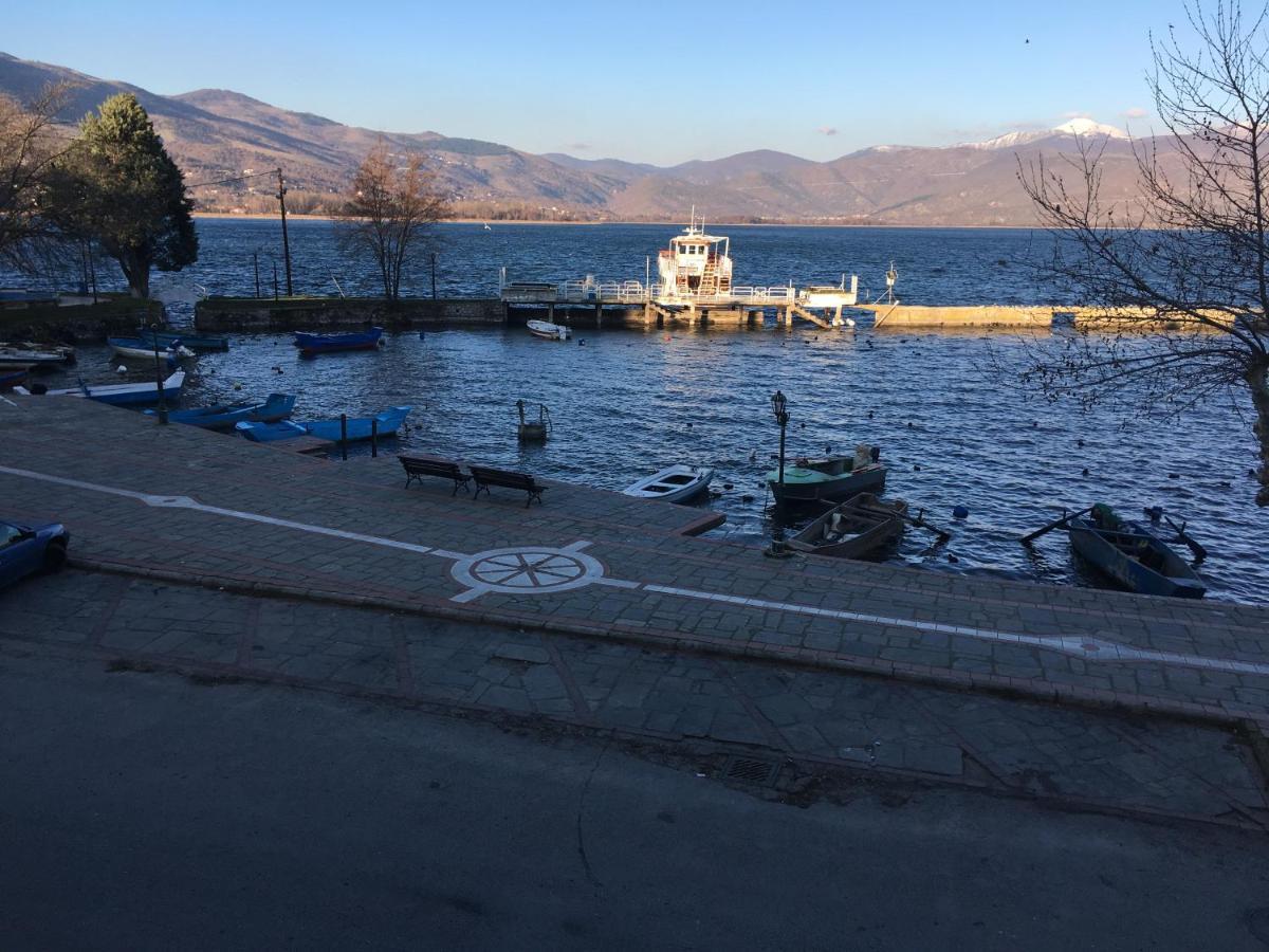 Voria Paralia Кастория Экстерьер фото